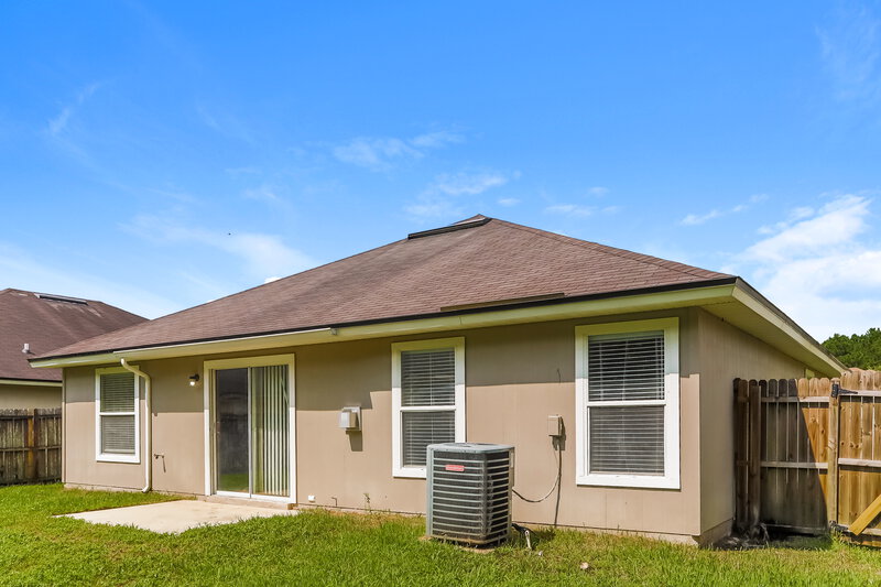 1,780/Mo, 1263 Ravens Trace Ln Middleburg, FL 32068 Rear View