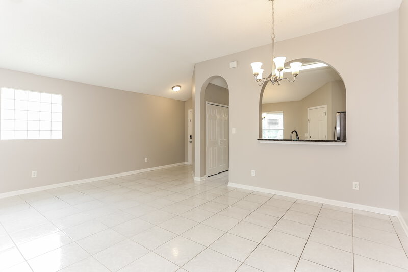 1,850/Mo, 11167 Mikris Dr S Jacksonville, FL 32225 Dining Room View