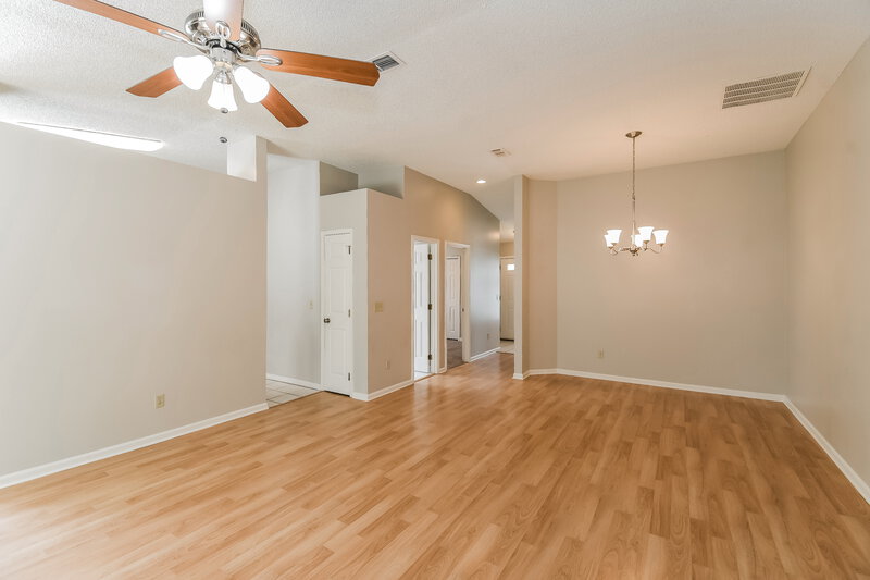 1,705/Mo, 7529 Teaticket Ct Jacksonville, FL 32244 Living Room View 2