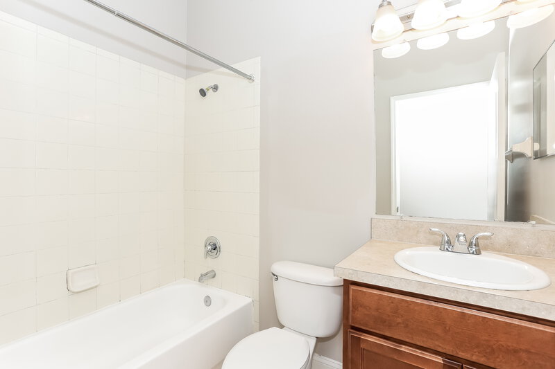 2,495/Mo, 12873 Kelsey Island Dr Jacksonville, FL 32224 Bathroom View