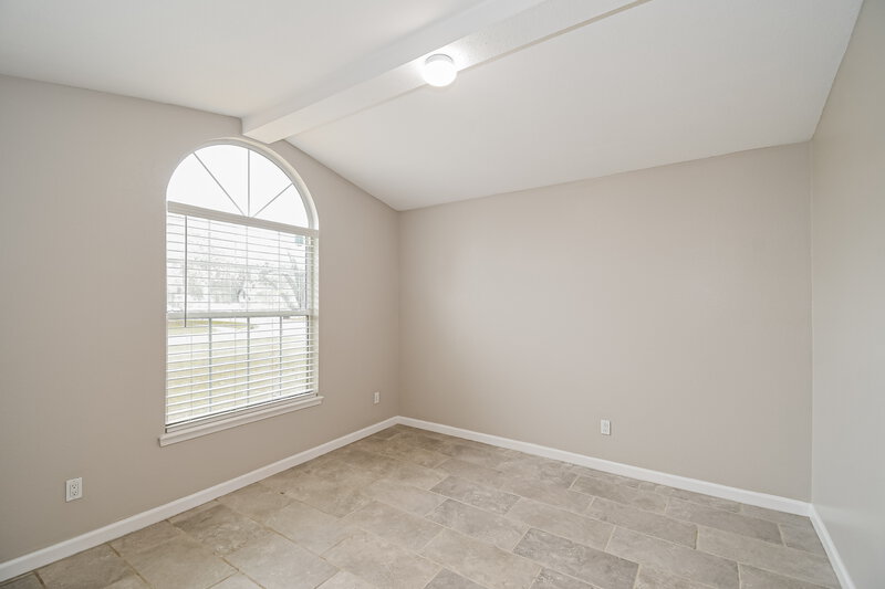 1,850/Mo, 3103 Olde Sutton Parke Dr Orange Park, FL 32073 Dining Room View 2