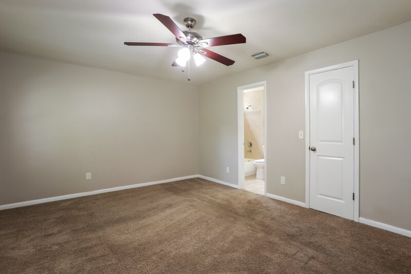 2,135/Mo, 3824 Tree Lake Dr Jacksonville, FL 32257 Main Bedroom View