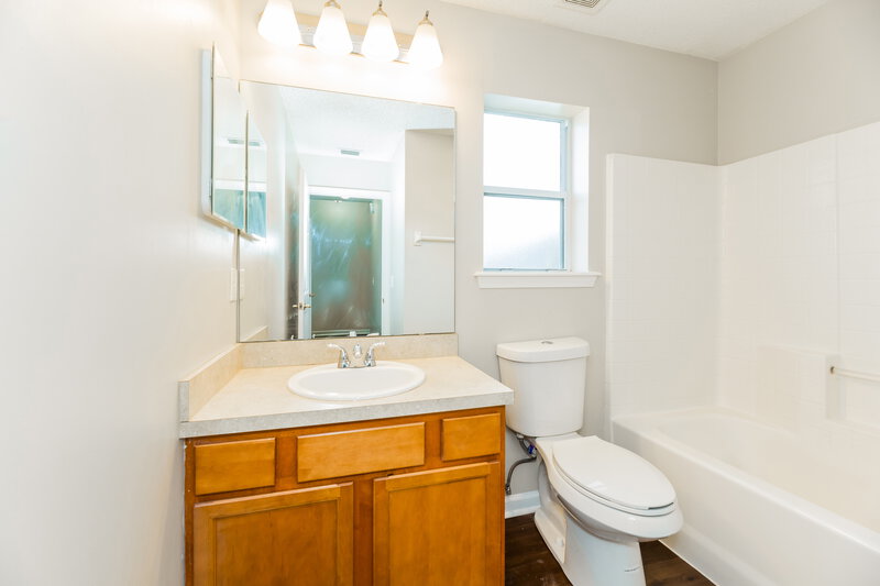 1,820/Mo, 12746 Brown Jersey Ct Jacksonville, FL 32226 Bathroom View