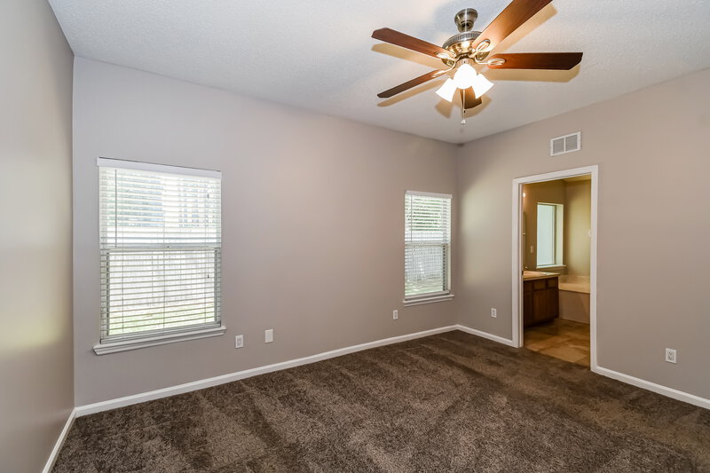 1,815/Mo, 2741 Acorn Park Dr N Jacksonville, FL 32218 Main Bedroom View 2