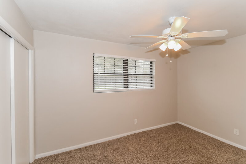 1,700/Mo, 4006  Ferrarra St Jacksonville, FL 32217 Bedroom View