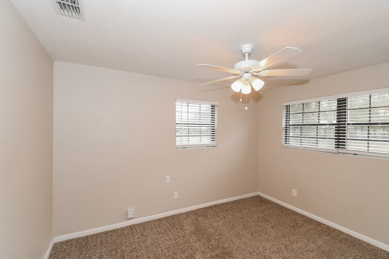 1,700/Mo, 4006  Ferrarra St Jacksonville, FL 32217 Bedroom View 3