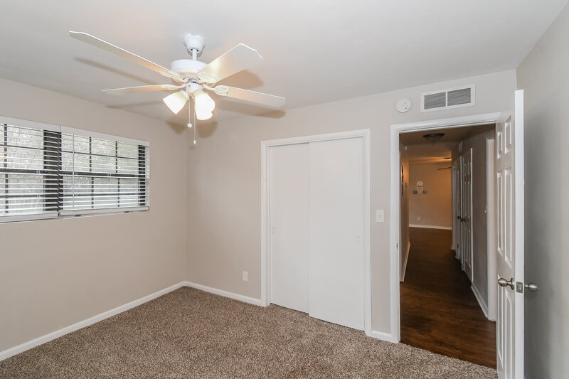 1,700/Mo, 4006  Ferrarra St Jacksonville, FL 32217 Bedroom View 4