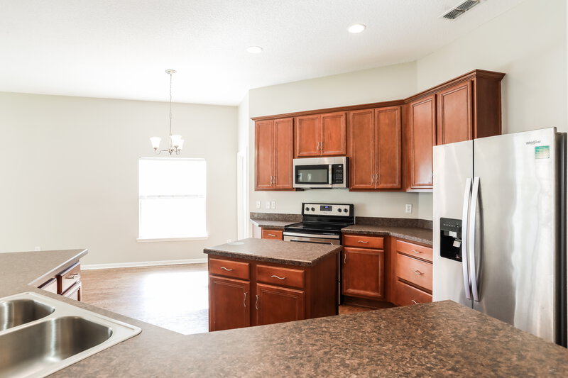 3,310/Mo, 2867 Spoonbill Trail Orange Park, FL 32073 Kitchen View