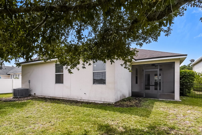 1,930/Mo, 9565 Bembridge Mill Dr Jacksonville, FL 32244 Rear View