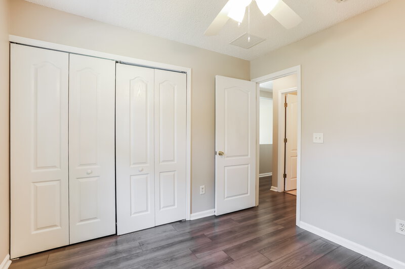 1,780/Mo, 7050 Beekman Lake Dr Jacksonville, FL 32222 Bedroom View