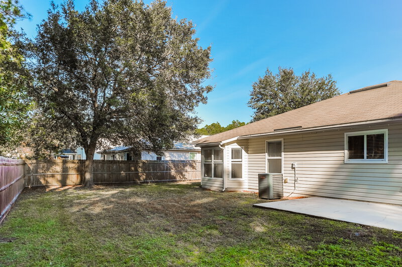 1,780/Mo, 7050 Beekman Lake Dr Jacksonville, FL 32222 Rear View