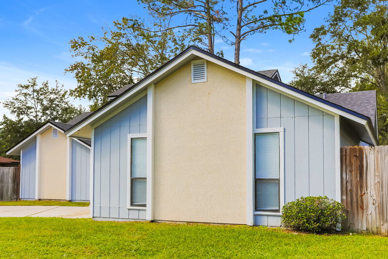 1,840/Mo, 8448 Boysenberry Ln Jacksonville, FL 32244 Front View