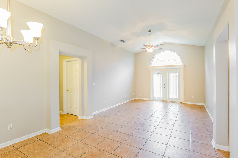 2,100/Mo, 11250 Hudderfield Cir S Jacksonville, FL 32246 Living Room View