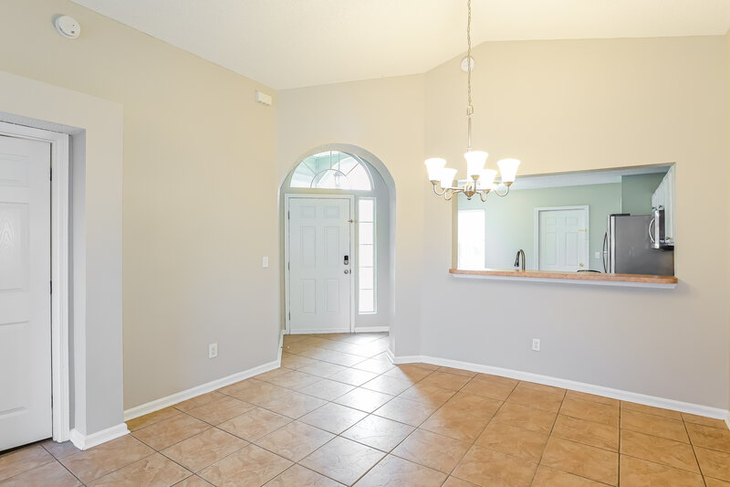2,100/Mo, 11250 Hudderfield Cir S Jacksonville, FL 32246 Dining Room View