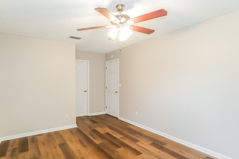 2,100/Mo, 11250 Hudderfield Cir S Jacksonville, FL 32246 Main Bedroom View 2