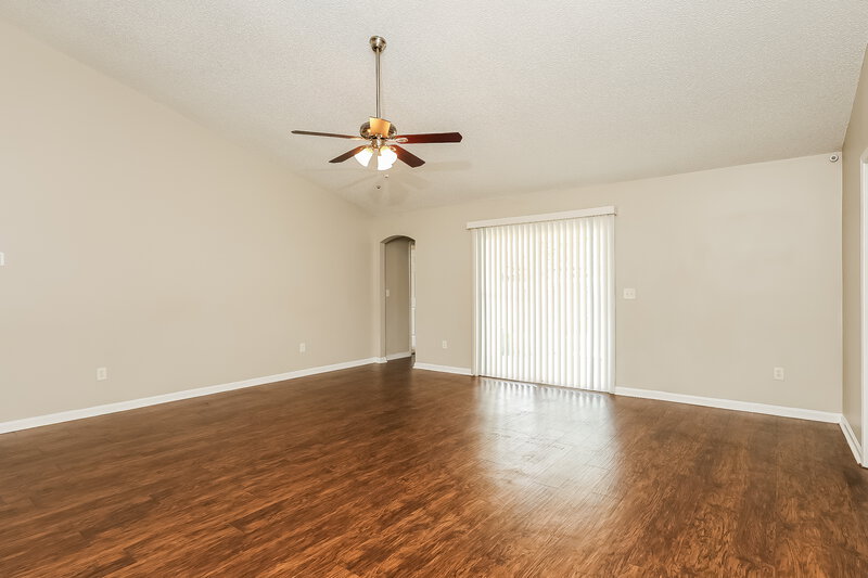 1,990/Mo, 3230 Chantilly Ct Orange Park, FL 32073 Living Room View 2