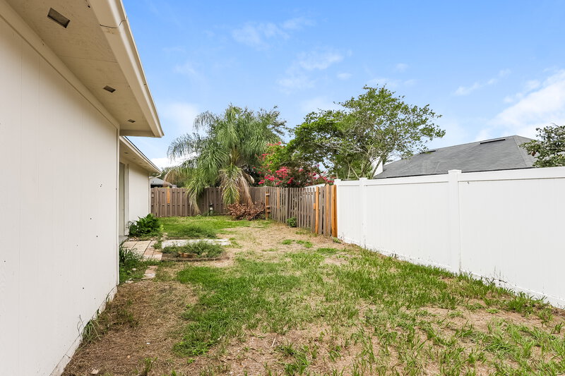 1,990/Mo, 3230 Chantilly Ct Orange Park, FL 32073 Backyard View