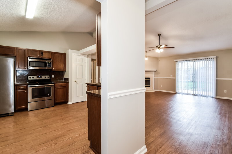 2,215/Mo, 1243 Windy Willows Dr Jacksonville, FL 32225 Living Room View