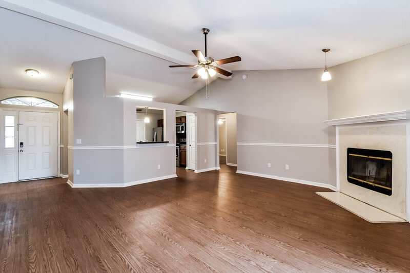 2,215/Mo, 1243 Windy Willows Dr Jacksonville, FL 32225 Living Room View 3