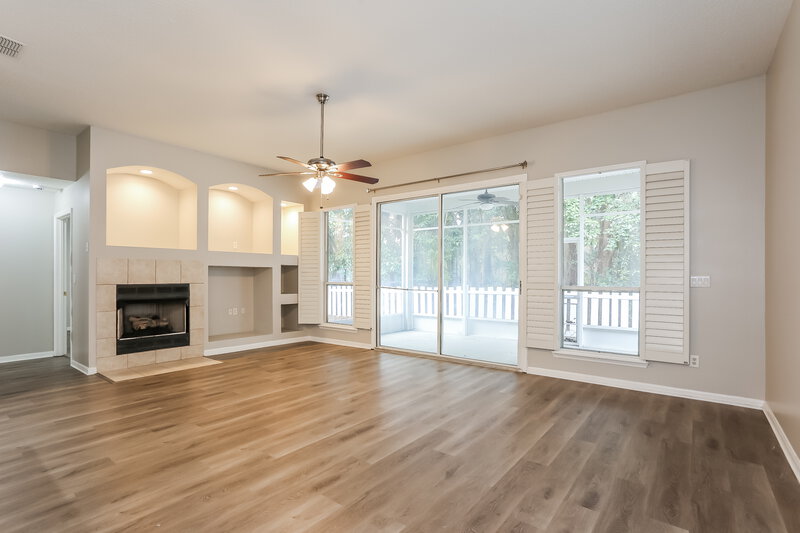 2,400/Mo, 923 Mystic Harbor Dr Jacksonville, FL 32225 Family Room View 2