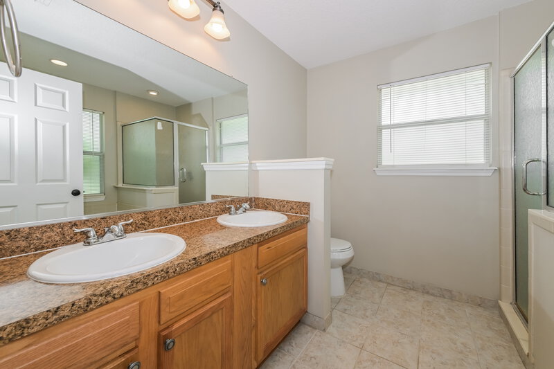 2,385/Mo, 573 Redberry Ln Saint Johns, FL 32259 Main Bathroom View