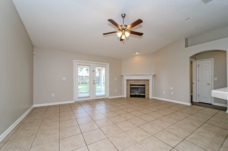 1,830/Mo, 2844 Cross Creek Dr Green Cove Springs, FL 32043 Living Room View