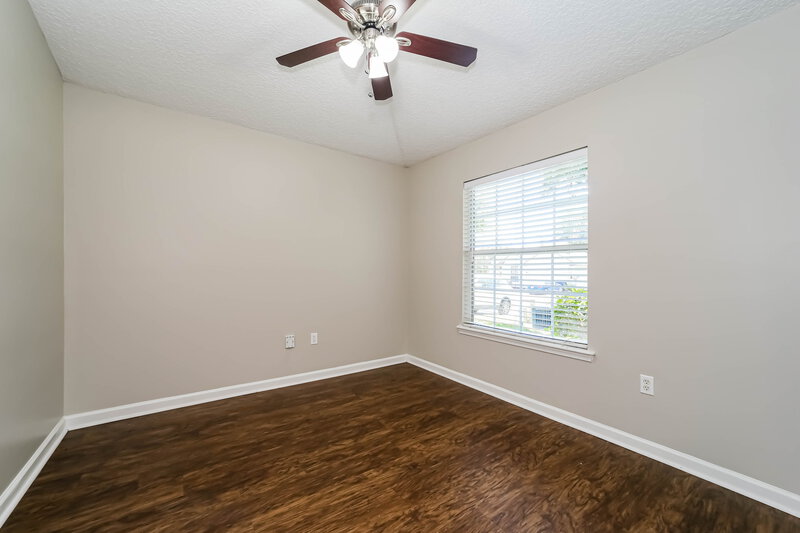 1,830/Mo, 2844 Cross Creek Dr Green Cove Springs, FL 32043 Bedroom View 3