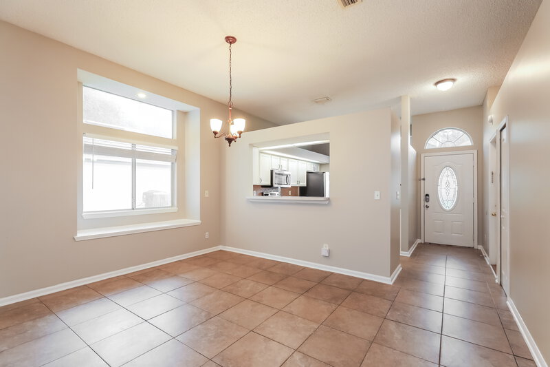 1,805/Mo, 3338 Ayrshire St Jacksonville, FL 32226 Dining Room View