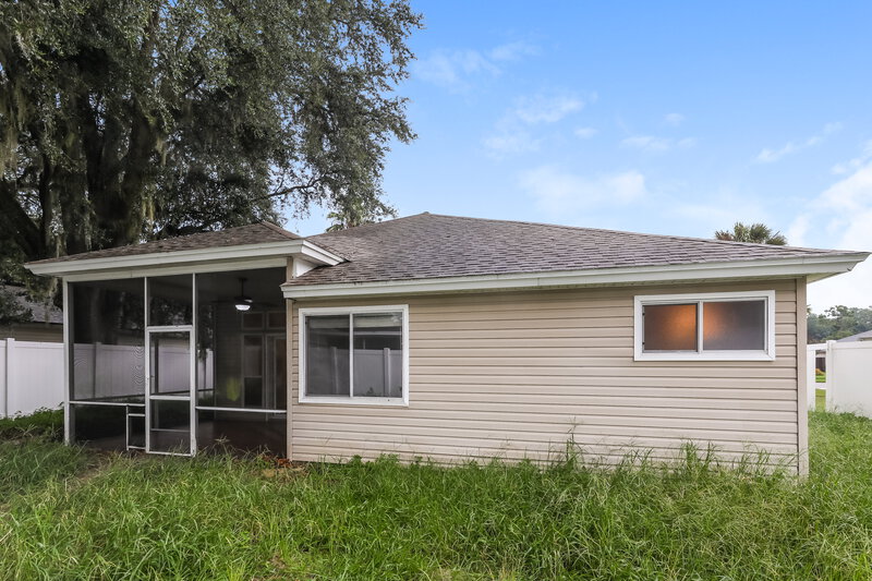 1,805/Mo, 3338 Ayrshire St Jacksonville, FL 32226 Rear View