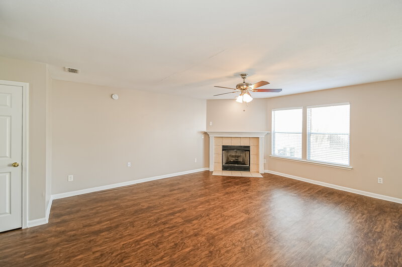 1,905/Mo, 1848 Pineta Cove Dr Middleburg, FL 32068 Living Room View 3