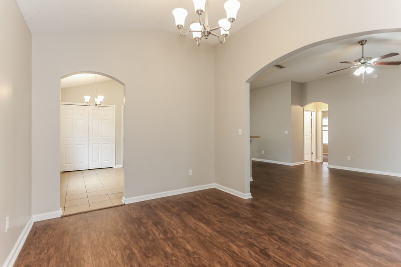 1,815/Mo, 1841 Creekview Dr Green Cove Springs, FL 32043 Dining Room View