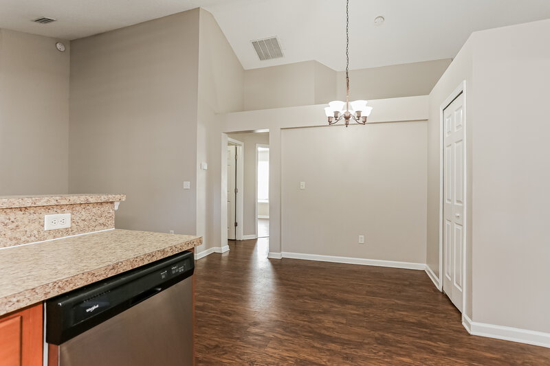 1,810/Mo, 10975 Campus Heights Ln Jacksonville, FL 32218 Dining Room View 2