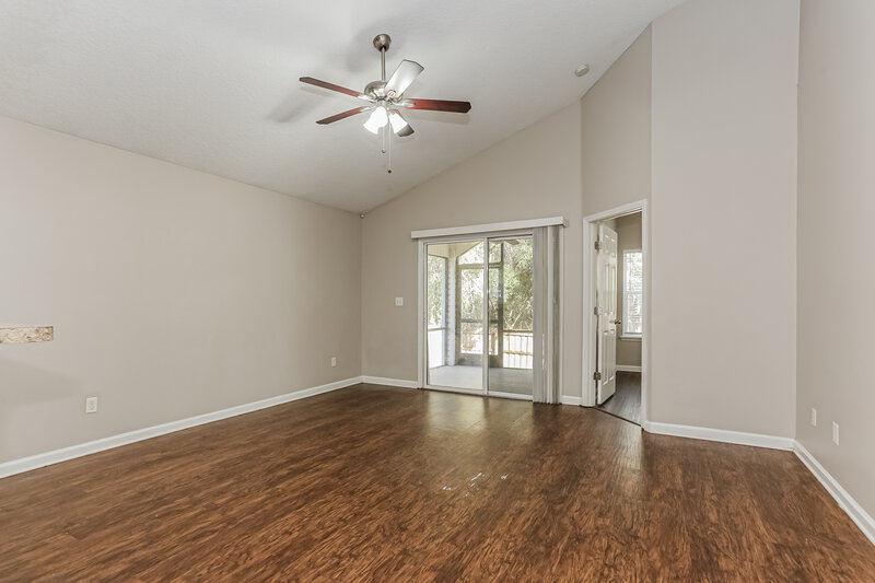 1,810/Mo, 10975 Campus Heights Ln Jacksonville, FL 32218 Family Room View