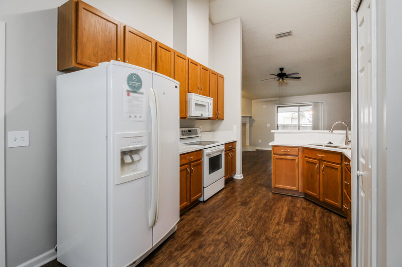 2,065/Mo, 13967 Ridgewick Dr Jacksonville, FL 32218 Kitchen View