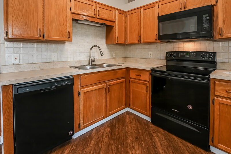 1,965/Mo, 11152 W Cloverhill Cir Jacksonville, FL 32257 Kitchen View