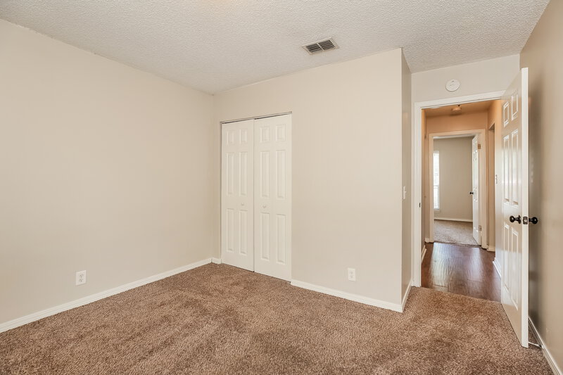 2,000/Mo, 11152 W Cloverhill Cir Jacksonville, FL 32257 Bedroom View 2