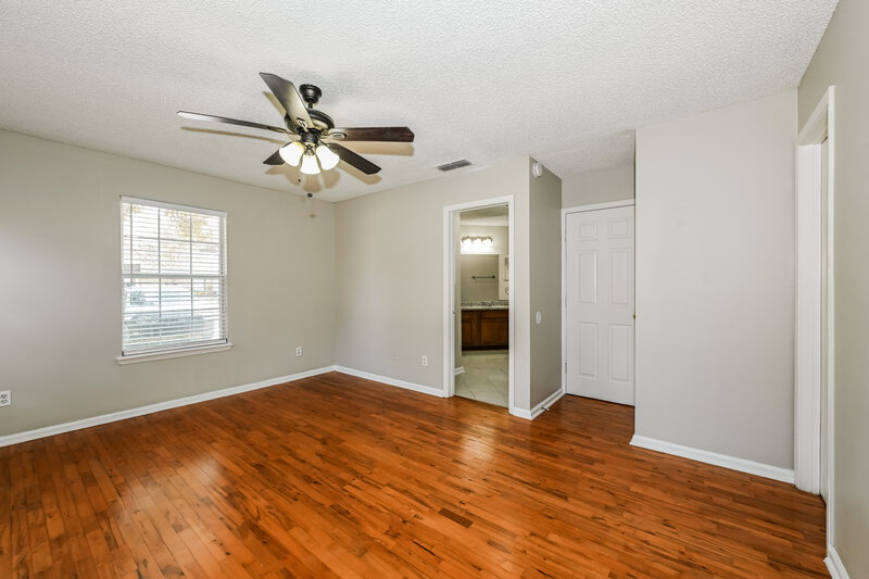 2,215/Mo, 2877 Sutton Estates Cir N (2) Jacksonville, FL 32223 Main Bedroom View 2