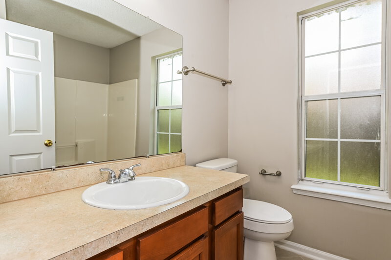 2,215/Mo, 2877 Sutton Estates Cir N (2) Jacksonville, FL 32223 Bathroom View