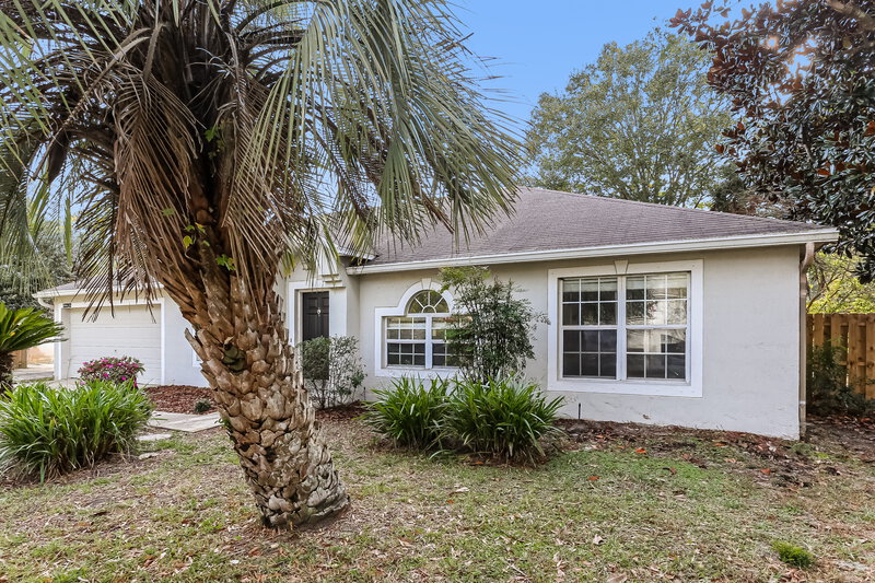 1,920/Mo, 12202 Glen Hollow Dr Jacksonville, FL 32226 Front View