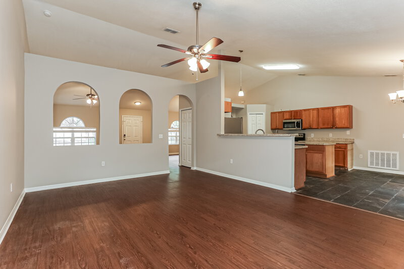 1,920/Mo, 12202 Glen Hollow Dr Jacksonville, FL 32226 Family Room View