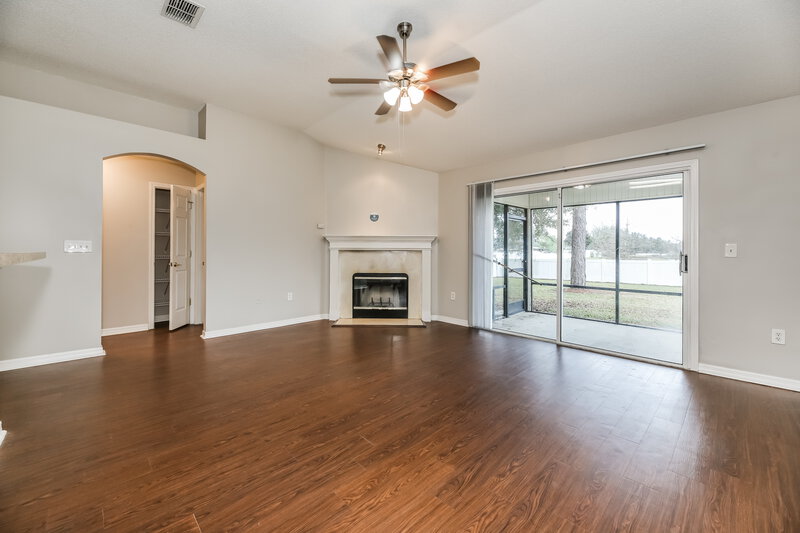 2,035/Mo, 2675 Creek Ridge Dr Green Cove Springs, FL 32043 Living Room View