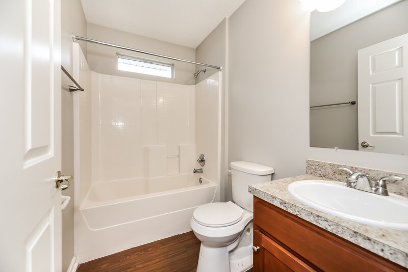 2,035/Mo, 2675 Creek Ridge Dr Green Cove Springs, FL 32043 Bathroom View