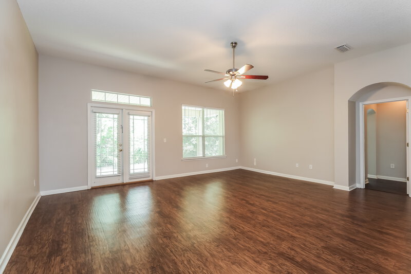 2,285/Mo, 14081 Bradley Cove Rd Jacksonville, FL 32218 Family Room View 2