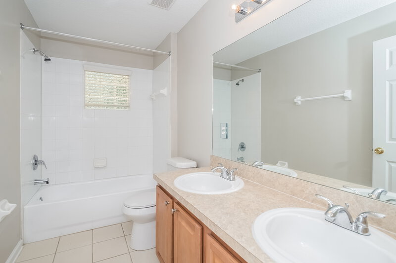 3,290/Mo, 14081 Bradley Cove Rd Jacksonville, FL 32218 Master Bathroom View