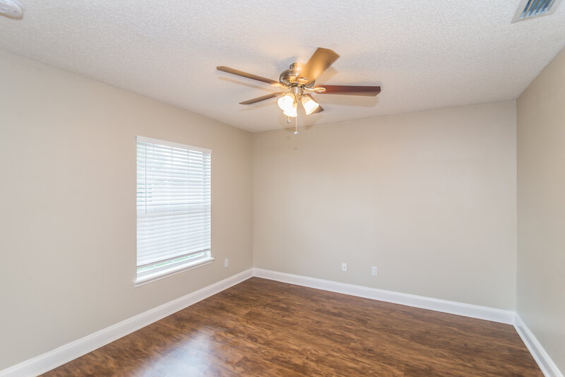 2,025/Mo, 536 Bay Hawk Ct Orange Park, FL 32073 Living Room View