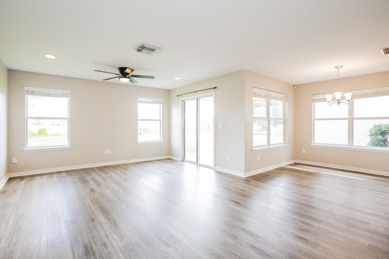 1,735/Mo, 635 Sunny Stroll Dr Middleburg, FL 32068 Living Room View