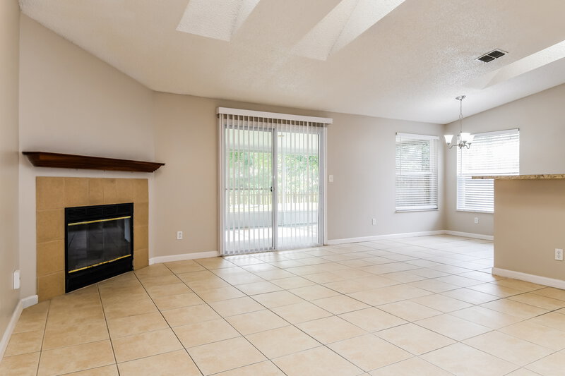 2,030/Mo, 12318 Cobblestone Cir S Jacksonville, FL 32225 Living Room View