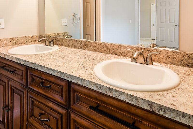 2,030/Mo, 12318 Cobblestone Cir S Jacksonville, FL 32225 Bathroom View