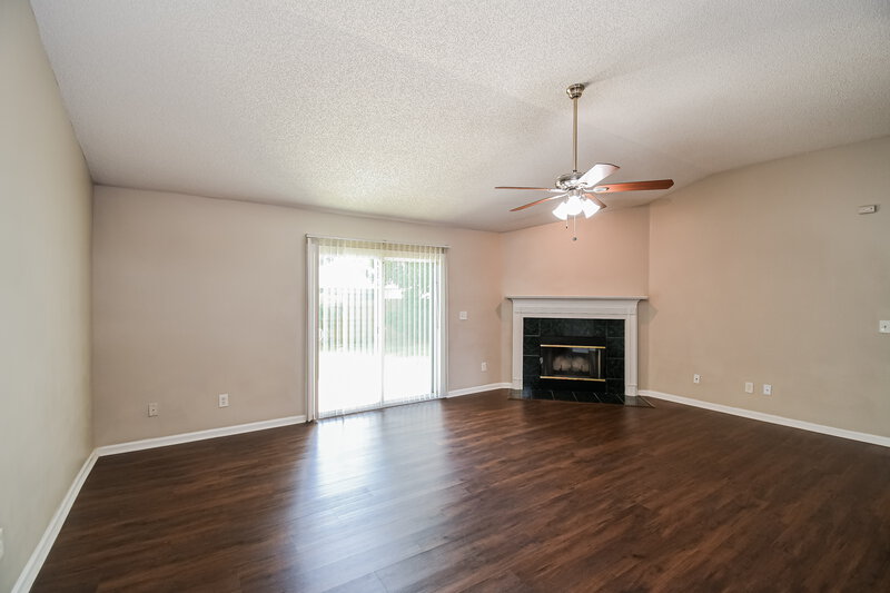 1,815/Mo, 557 Fallen Timbers Dr Orange Park, FL 32073 Living Room View