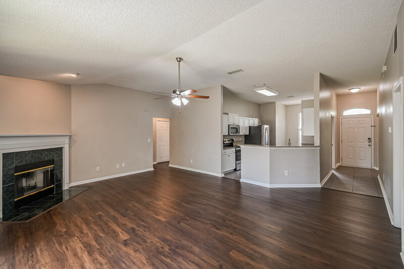 1,815/Mo, 557 Fallen Timbers Dr Orange Park, FL 32073 Living Room View 2